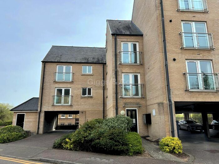 2 Bedroom Apartment To Rent In Skipper Way, St Neots, PE19