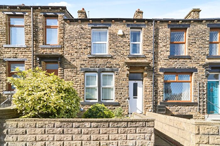 2 Bedroom Terraced House For Sale In Richardshaw Lane, Stanningley, Pudsey, LS28