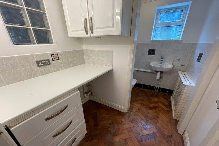 5 Bedroom Property To Rent In Laurel Close, Yaxley, Peterborough, PE7