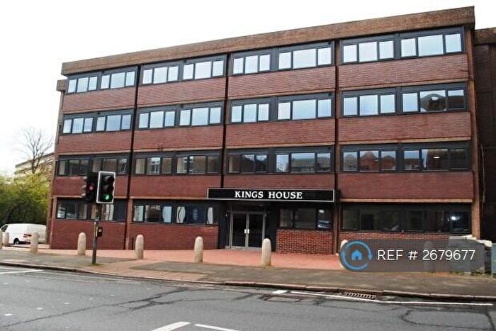 2 Bedroom Flat To Rent In Kings House, Dudley, DY2