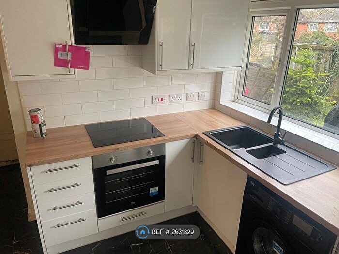 3 Bedroom Semi-Detached House To Rent In Basil Grove, Birmingham, B31