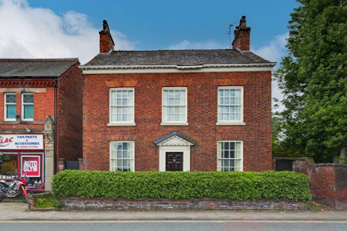 6 Bedroom Detached House For Sale In West Road, Congleton, CW12