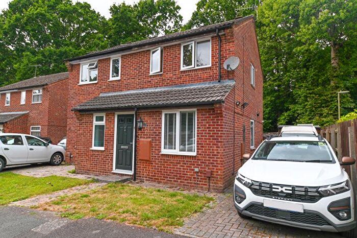 2 Bedroom Semi-Detached House For Sale In Holst Way, Purbrook, PO7