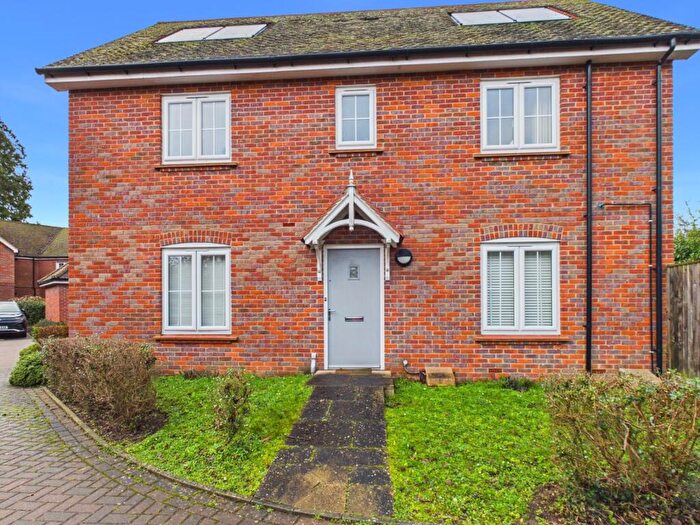 1 Bedroom Maisonette For Sale In Abrahams Close, Amersham, Buckinghamshire, HP7