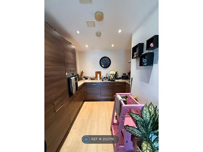 1 Bedroom Flat To Rent In Rollason Way, Brentwood, CM14