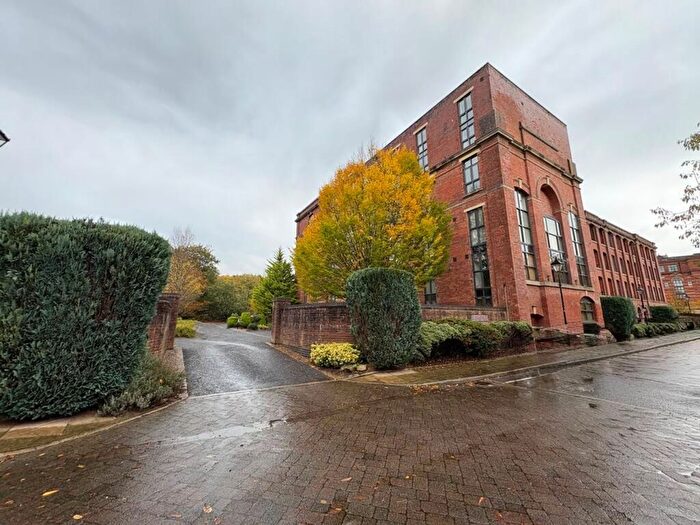 2 Bedroom Flat For Sale In Cottonfields, Bolton, BL7