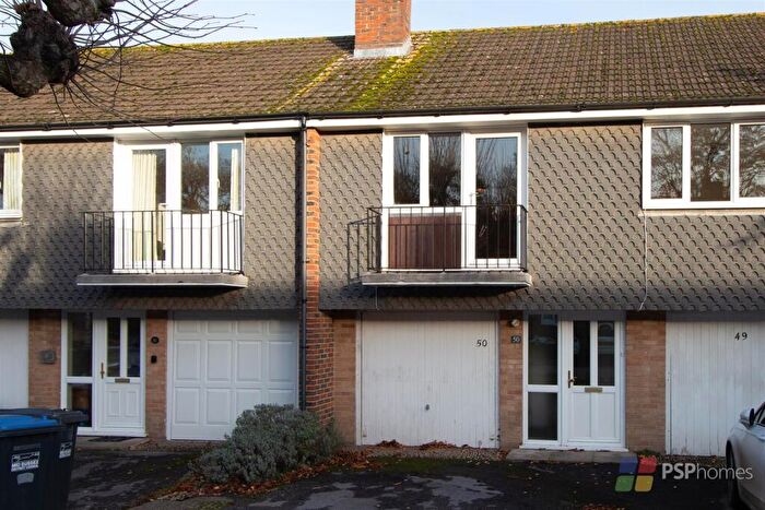 2 Bedroom Flat To Rent In Brookway, Lindfield, RH16
