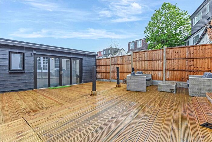 5 Bedroom Semi-Detached House To Rent In Glebe Crescent, London, NW4