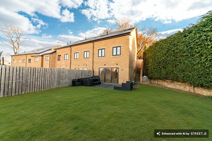 3 Bedroom End Of Terrace House For Sale In Mansion Gardens, Taylor Hill, Huddersfield, HD4