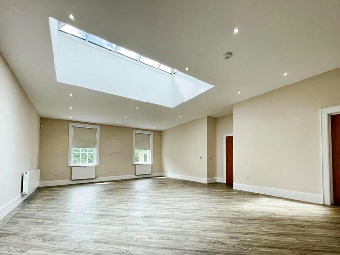 2 Bedroom Flat For Sale In Greenbank Hall, Eaton Road, Chester, CH4