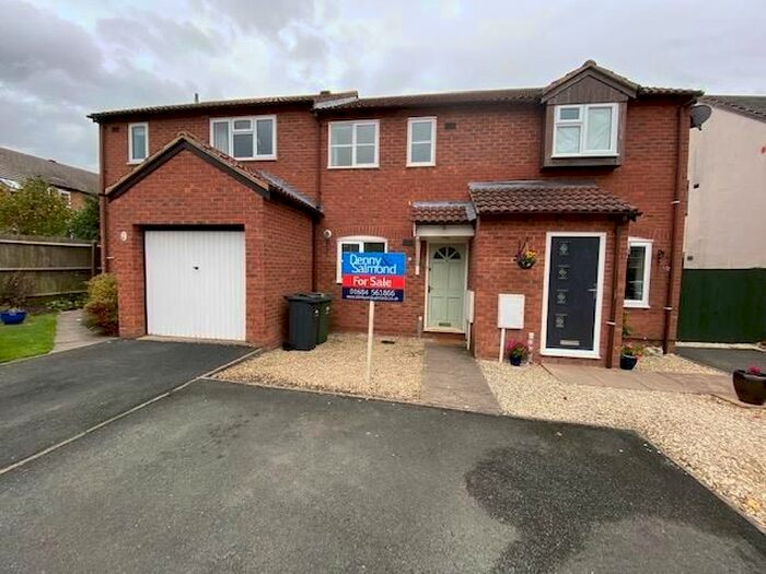 2 Bedroom Terraced House To Rent In Foxglove Close, Malvern, WR14