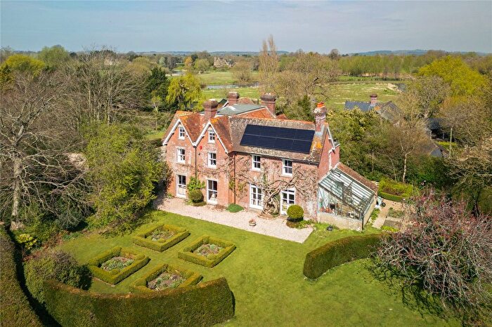 7 Bedroom Detached House For Sale In East Mills, Fordingbridge, Hampshire, SP6