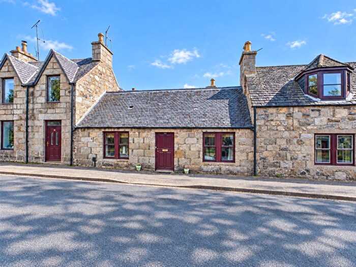 2 Bedroom Property For Sale In High Street, Grantown On Spey, PH26