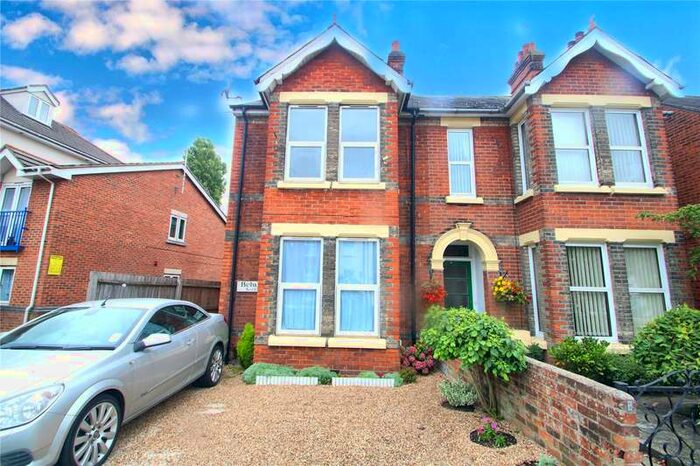 1 Bedroom Flat To Rent In North Station Road, Colchester, Essex, CO1