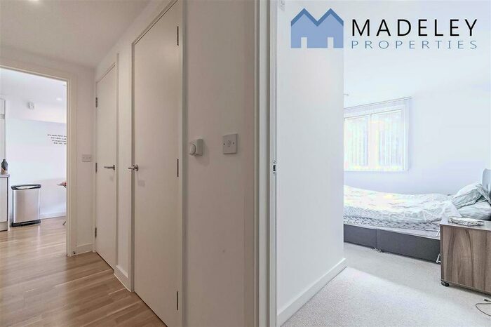 1 Bedroom Flat To Rent In Chester Road, Hounslow, TW4