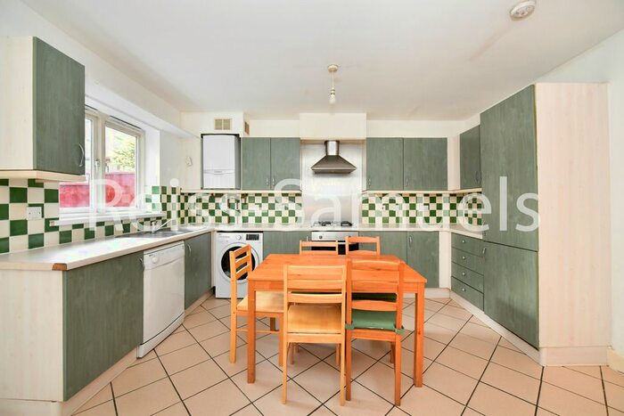 5 Bedroom Terraced House To Rent In Ferry Street, Isle Of Dogs, Docklands, London, E14