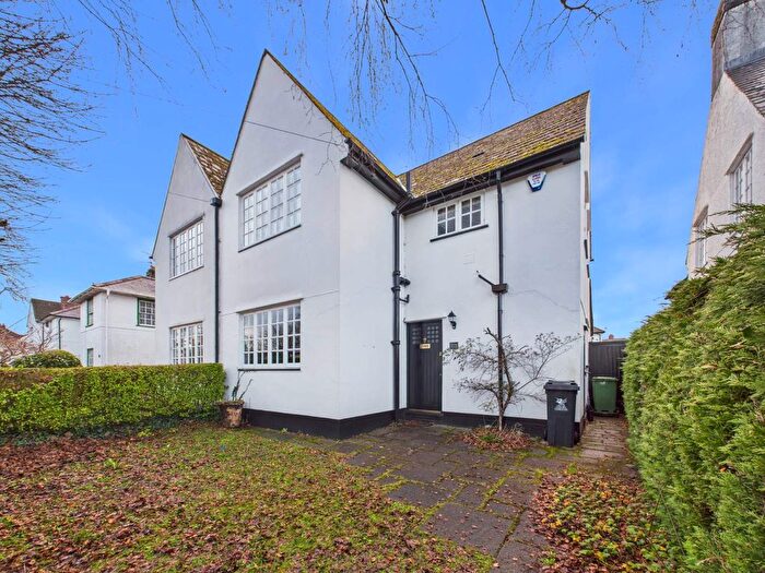 3 Bedroom Semi Detached House For Sale In Lon Isa, Rhiwbina, Cardiff., CF14