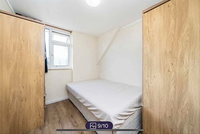 5 Bedroom Property To Rent In Ashdale Close, Whitton, Twickenham, TW2