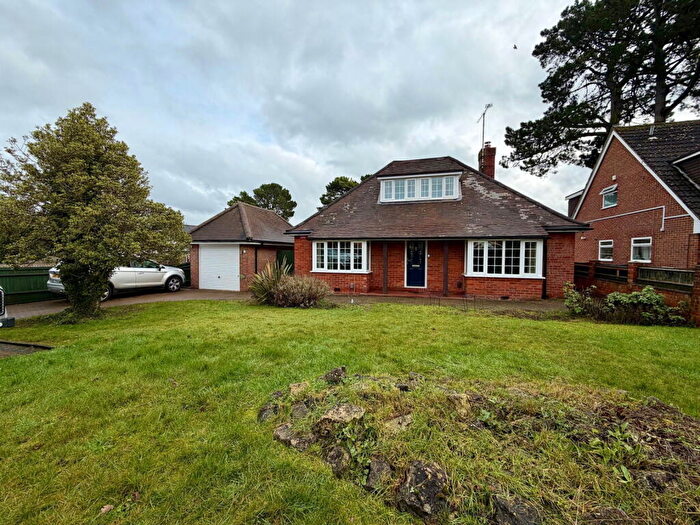 4 Bedroom Detached House To Rent In Long Lane, Tilehurst, Reading, RG31