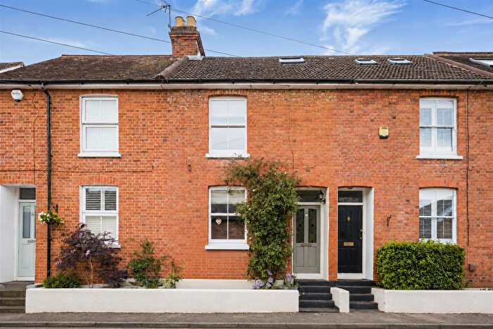3 Bedroom Terraced House For Sale In College Glen, Maidenhead, SL6