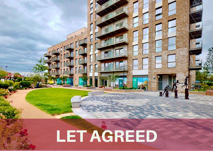 3 Bedroom Flat To Rent In Beresford Avenue, Wembley, HA0