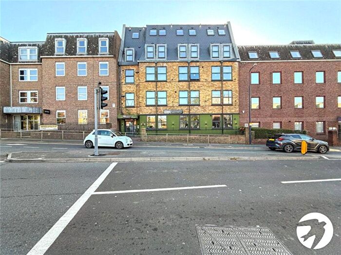 1 Bedroom Flat To Rent In Albion Place, Maidstone, Kent, ME14
