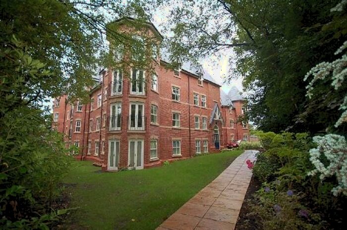 2 Bedroom Apartment To Rent In Ellesmere House, Sandwich Road, Ellesmere Park, M30