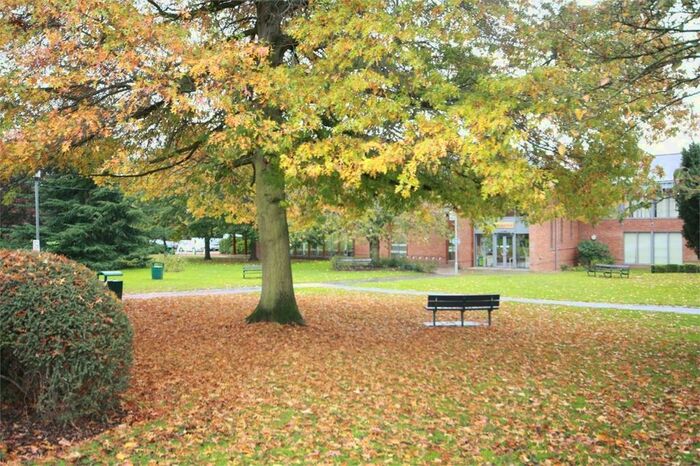 1 Bedroom Terraced House To Rent In High Street, Burnham, SL1