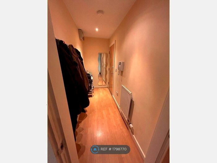 2 Bedroom Flat To Rent In Manchester, Manchester, M21