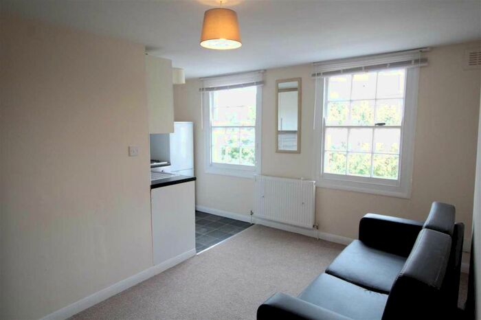 1 Bedroom Flat To Rent In Lansdowne Way, London, SW8