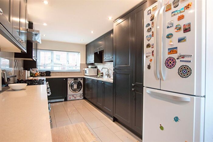 4 Bedroom Detached House For Sale In Park Mews, Wellingborough, NN8
