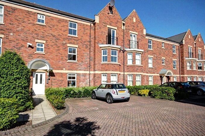 2 Bedroom Flat To Rent In Herons Court, Durham, County Durham, DH1