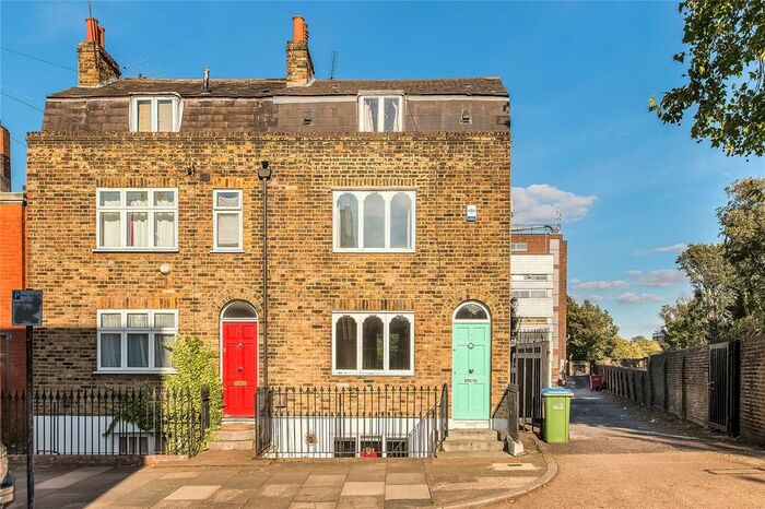 4 Bedroom End Of Terrace House To Rent In Greenwich Park Street, London, SE10