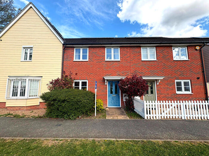 3 Bedroom Terraced House To Rent In Humbleward Place, Romford, RM3