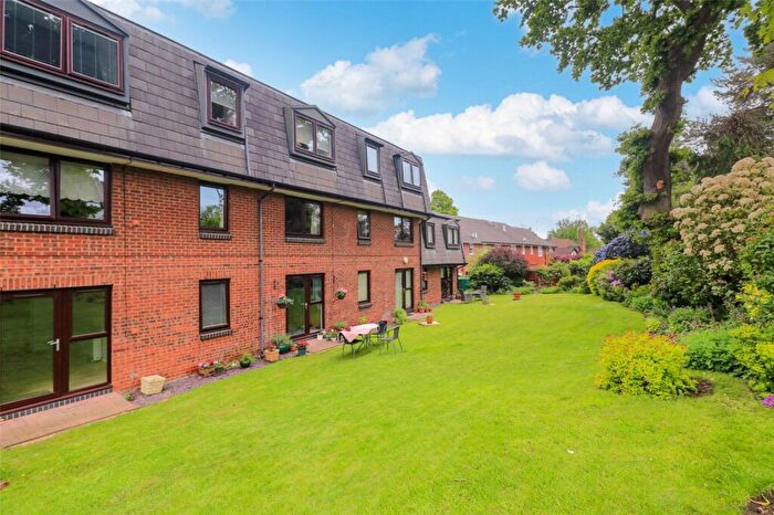 1 Bedroom Retirement Property For Sale In Oakdene House, Bycullah Road, Enfield, EN2