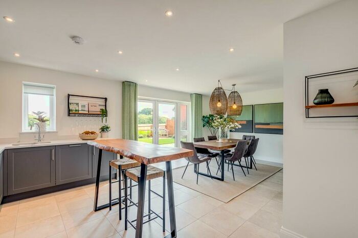 4 Bedroom Detached House For Sale In Cotton Meadows, Howard Close, Wilstead, Bedford, MK45
