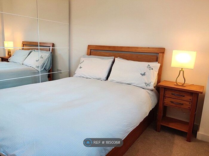 2 Bedroom Flat To Rent In Webster Close, Bracknell, RG12