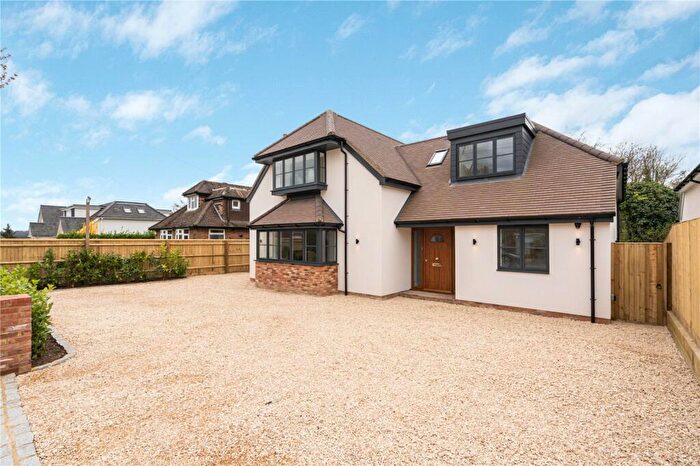 4 Bedroom Detached House For Sale In Spinfield Mount, Marlow, Buckinghamshire, SL7
