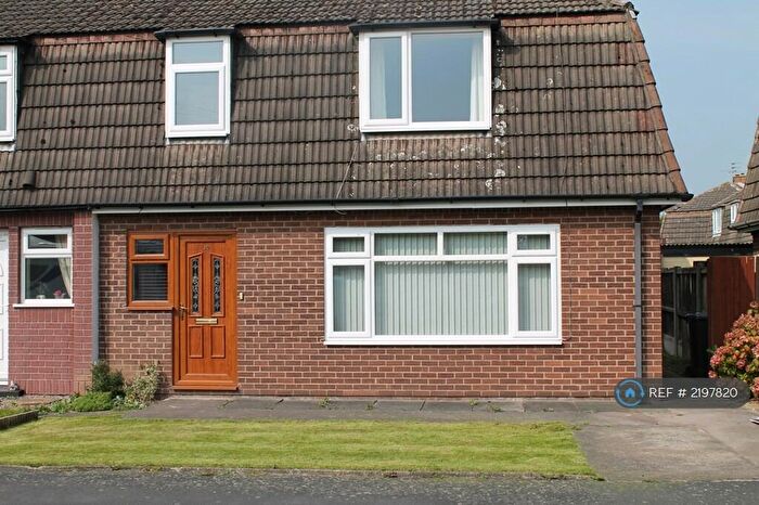 3 Bedroom Semi-Detached House To Rent In The Mede, Freckleton, Preston, PR4