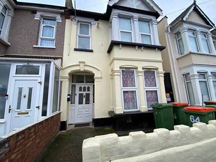 2 Bedroom Flat To Rent In Skeffington Road, London, E6