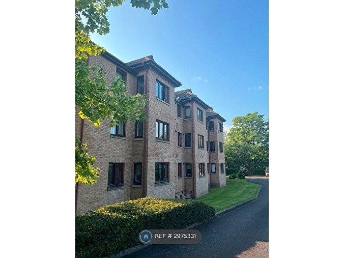 2 Bedroom Flat To Rent In Maxwell Lane, Glasgow, G41
