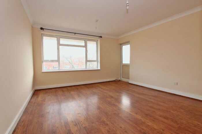 2 Bedroom Flat To Rent In Lady Margaret Road, Southall UB1