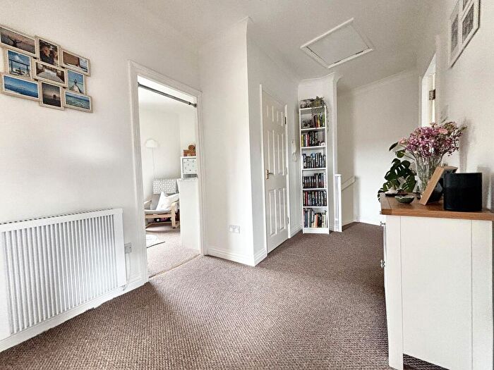 2 Bedroom Apartment For Sale In Sycamore Court, Fordingbridge, SP6