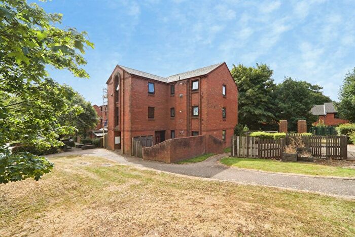 1 Bedroom Flat For Sale In Sholebroke Avenue, Leeds, LS7