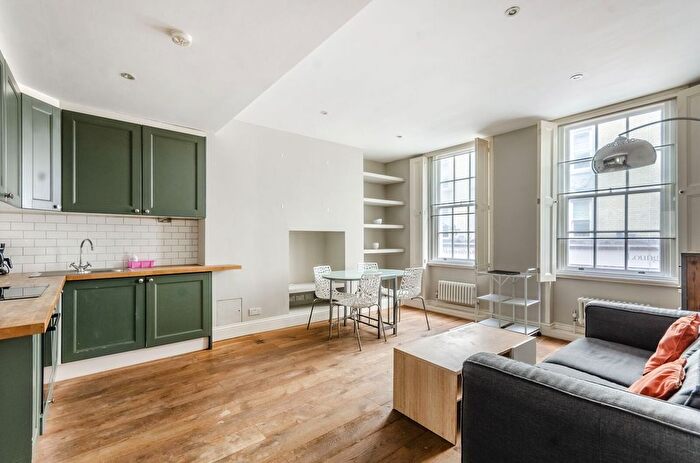 1 Bedroom Flat To Rent In Shorts Gardens, Covent Garden, London, WC2H