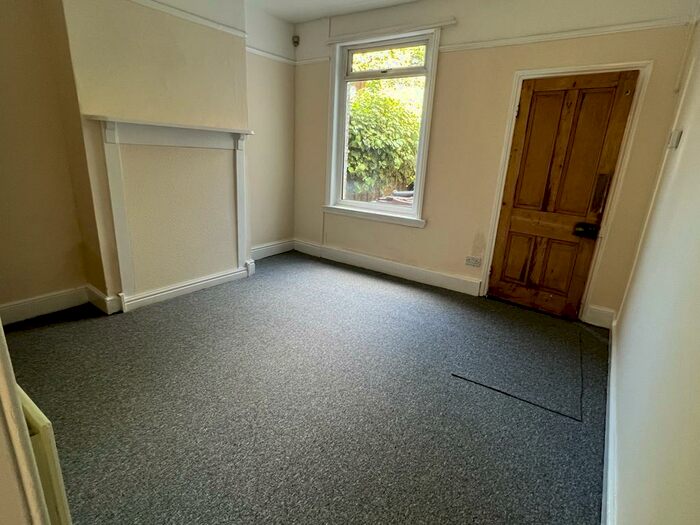 3 Bedroom Terraced House To Rent In Avenue Road, Kings Heath, B14