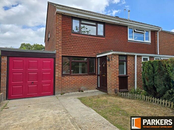 2 Bedroom Semi-Detached House To Rent In Snellgrove Close, Calmore, SO40