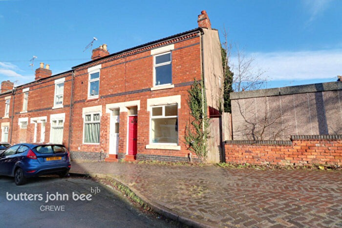 2 Bedroom End Of Terrace House For Sale In Newdigate Street, Crewe, CW1