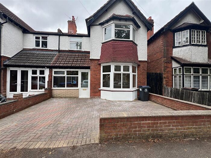 3 Bedroom Semi-Detached House To Rent In Abbots Road, Kings Heath, Birmingham, B14