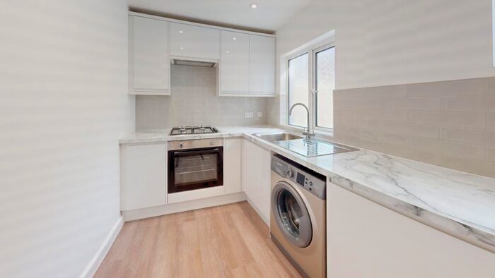 4 Bedroom Maisonette To Rent In Sackville Road, BN3